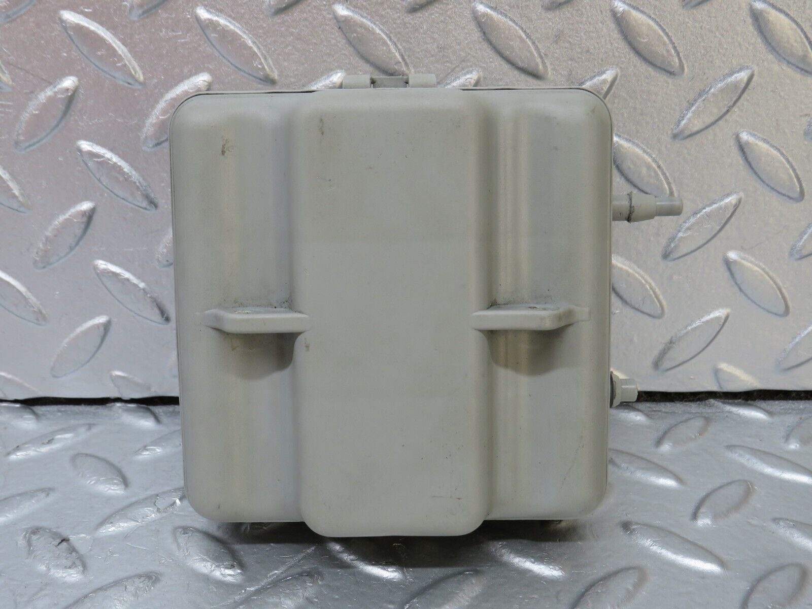 35037 Mercedes-Benz W210 320E Vacuum Reservoir 1708050019