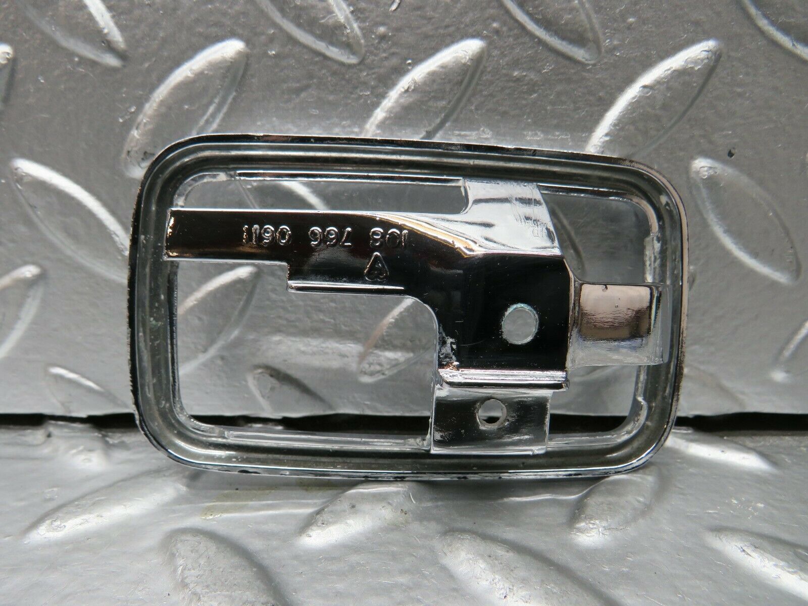 22979 Mercedes-Benz C123 230CE Chrome Frame For Door Opener Right 1087660611