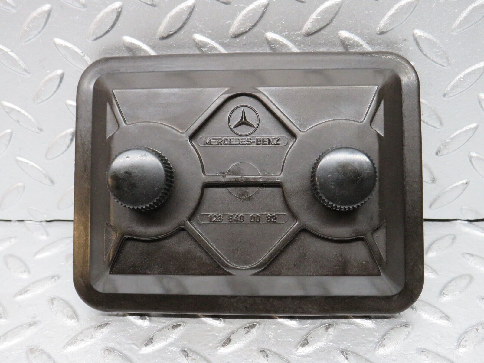 31998 Mercedes-Benz W123 230E Fuse Box Cover Lid 1235400082