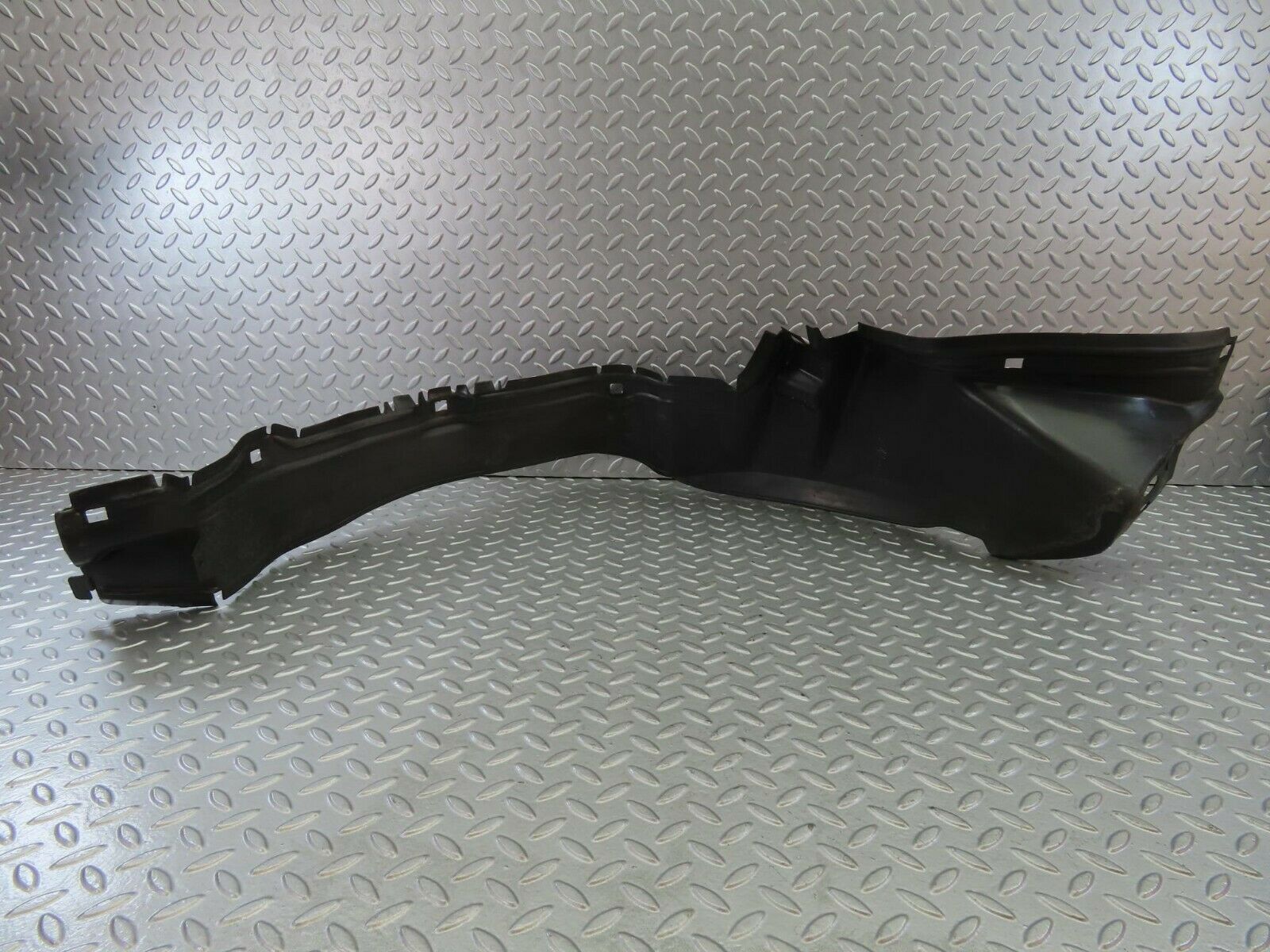 9488 Mercedes-Benz C124 300CE Coupe Inner Mudguard Panelling Front Right