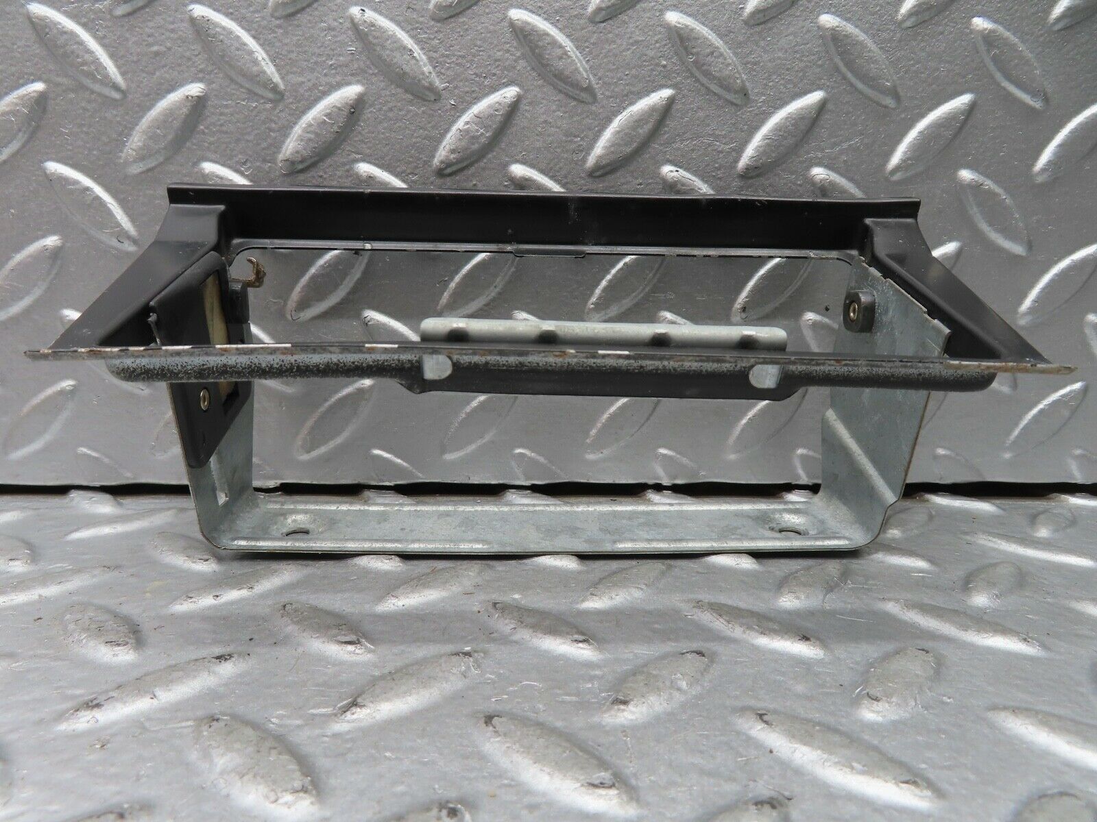 21185 Mercedes-Benz W123 230E Centre Console Ashtray Frame