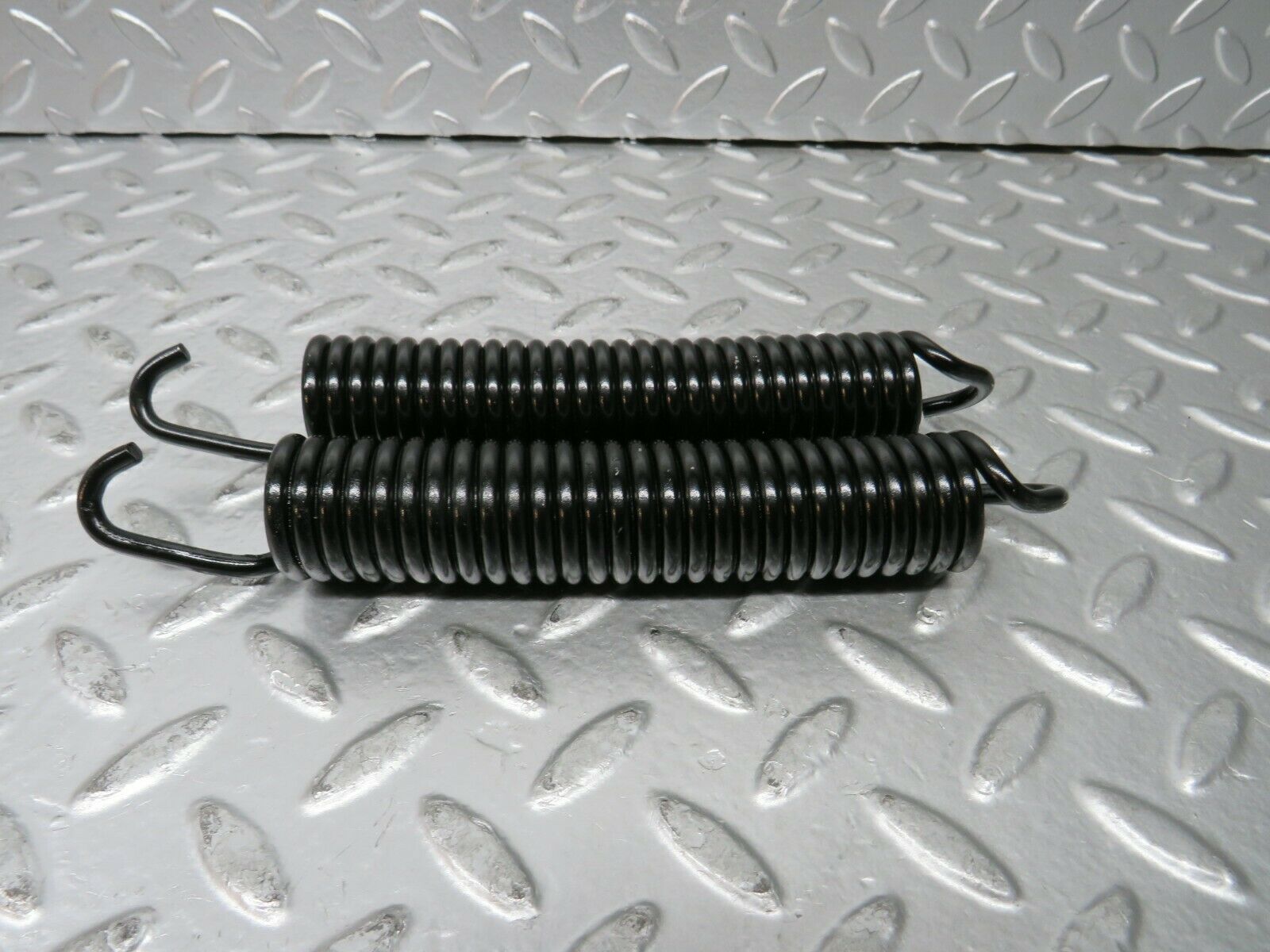 23372 Mercedes-Benz W116 350SE Bonnet Hinge Spring Pair