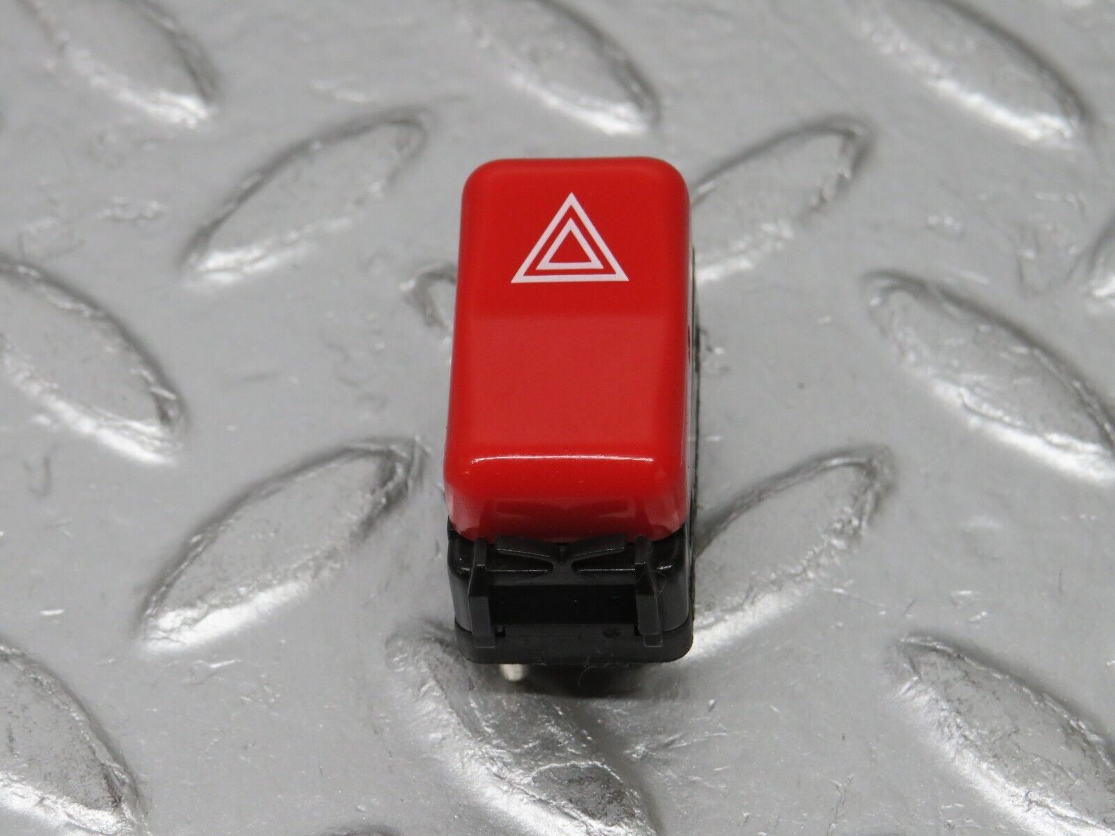 32402 Mercedes-Benz S124 300TE Hazard Warning Light Switch 1248200110