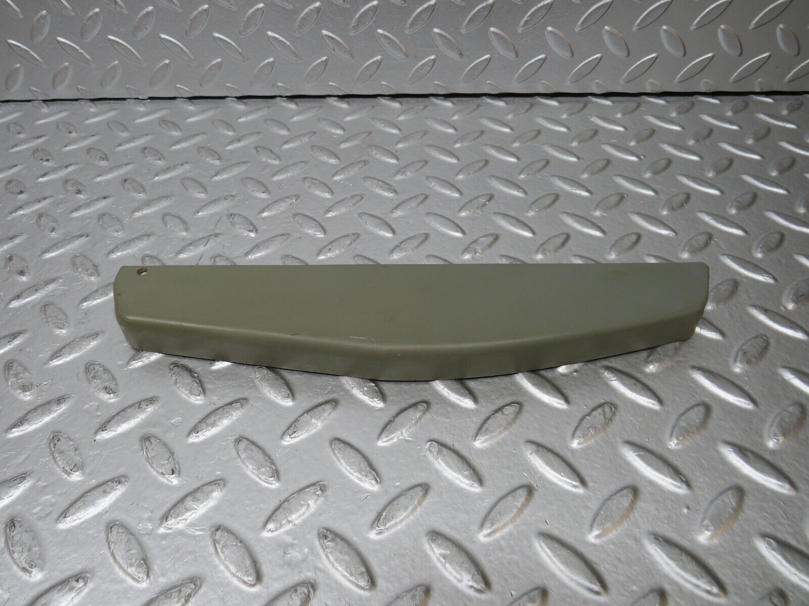 31266 Mercedes-Benz S124 220TE Wagon Rear Right Seat Hinge Cover 1246840637