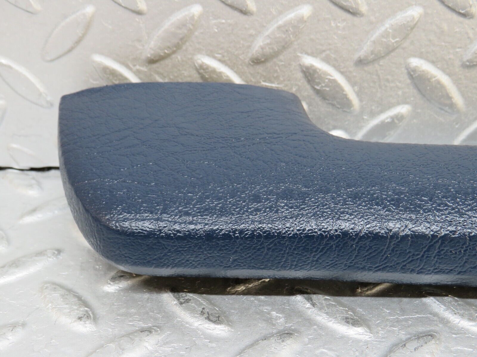 37304 Mercedes-Benz W109 300SEL Interior Door Handle Rear Left Blue