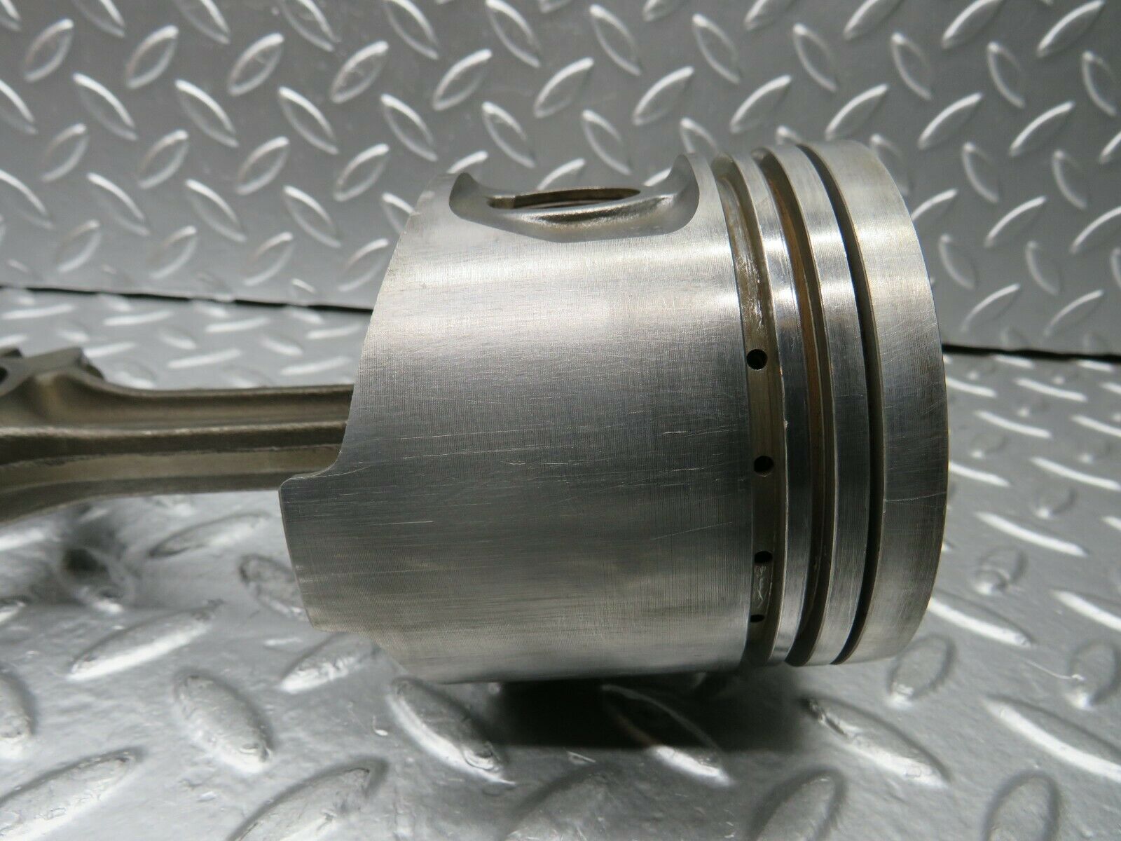 22794 Mercedes-Benz C107 450SLC Coupe Piston With Connecting Rod 92.48 mm