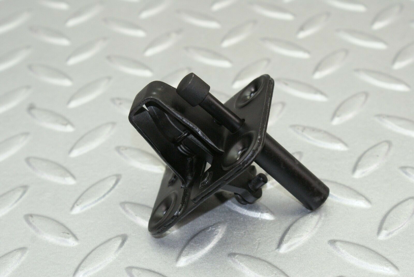 2664 Mercedes-Benz W116 350SE Bonnet Lock