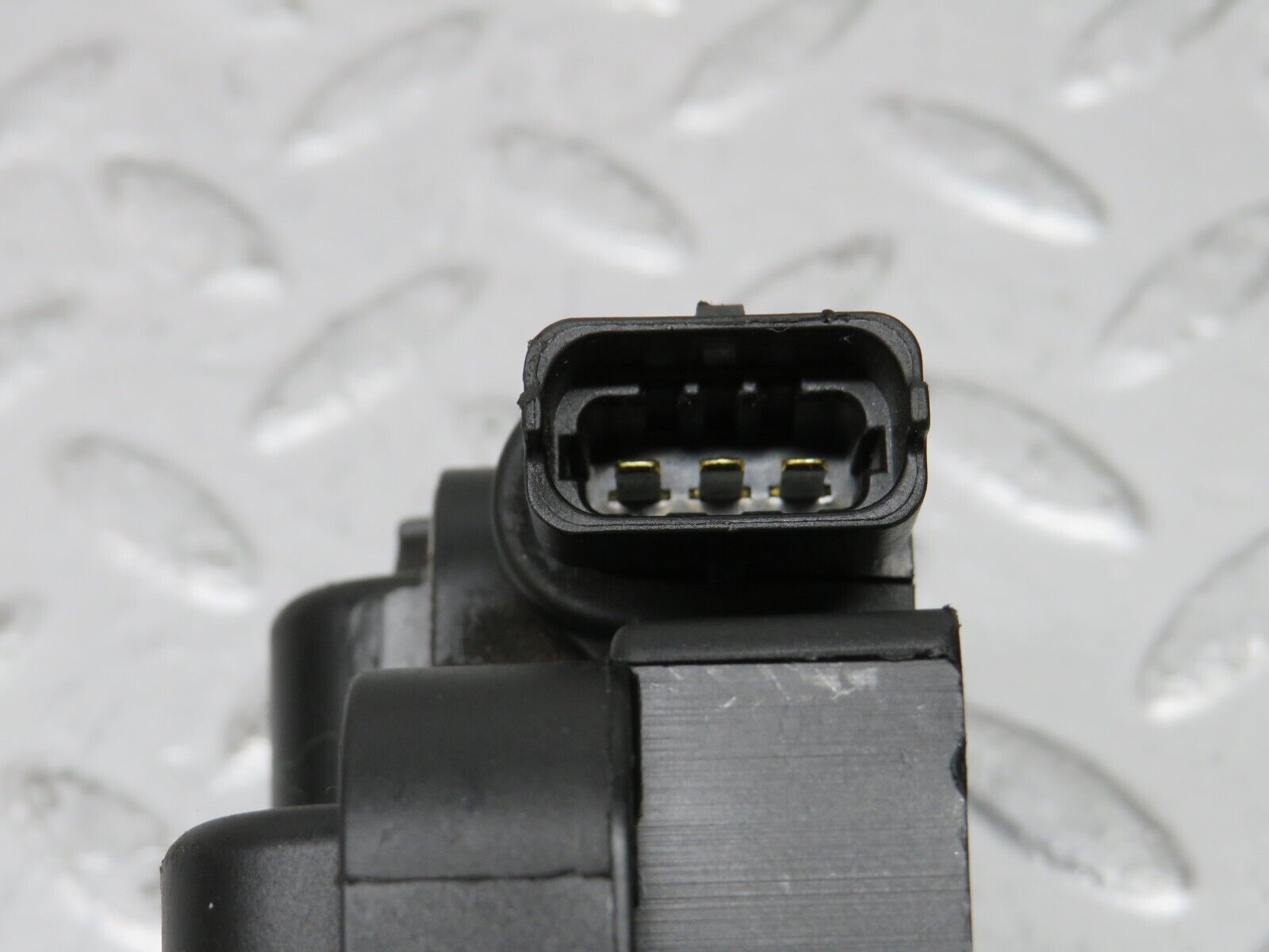 34920 Mercedes-Benz W210 320E Ignition Coil Bosch 0001587803 0221503035