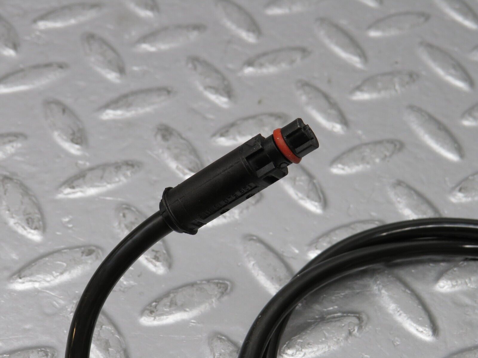 38152 Mercedes-Benz A124 320E Cabriolet Suspension Roll Bar Axle Switch Wire 1245433627