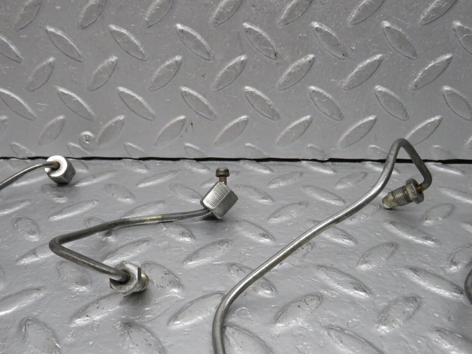 38877 Mercedes-Benz W201 190E 2.6L Fuel Line Pipe Set