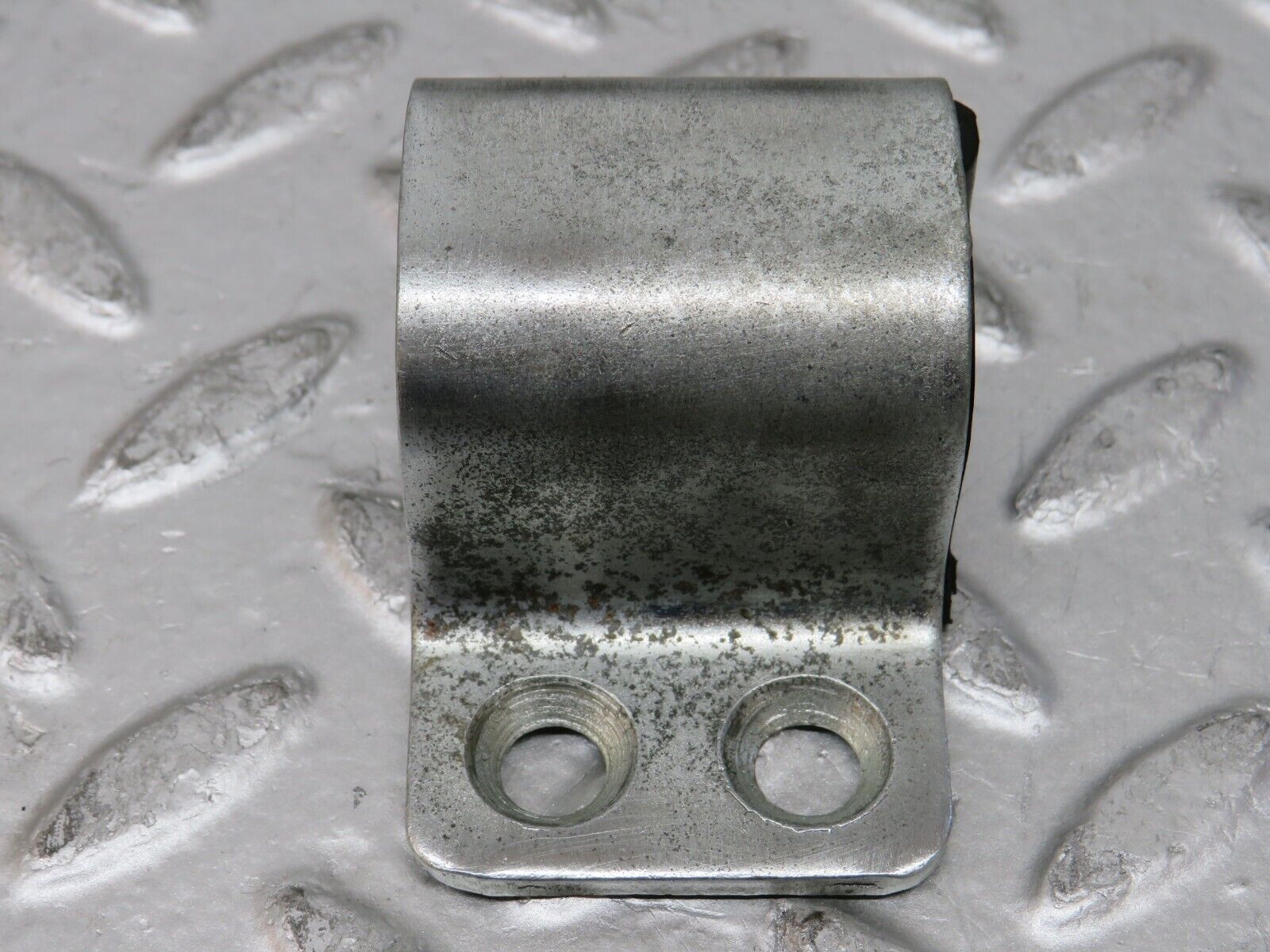 26807 Mercedes-Benz W123 240D Door Lock Latch Rear Right Side