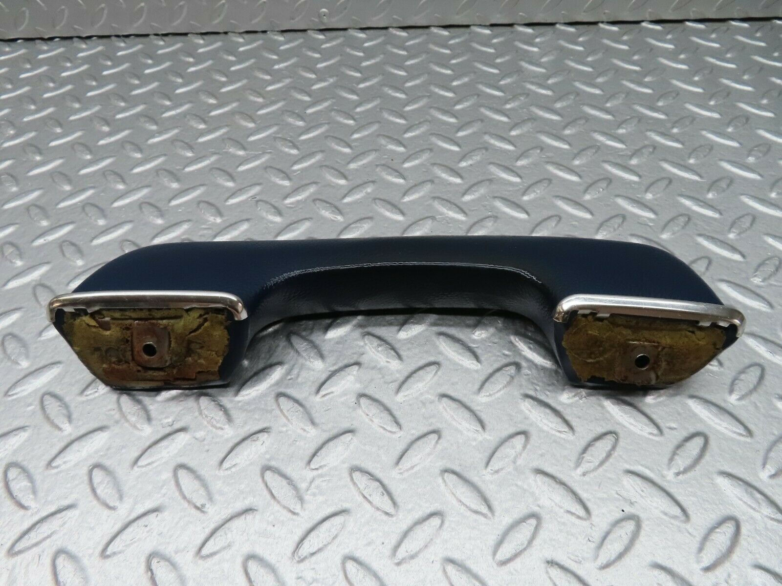 17910 Mercedes-Benz W123 200 Front Right Interior Door Handle Blue 1239701201
