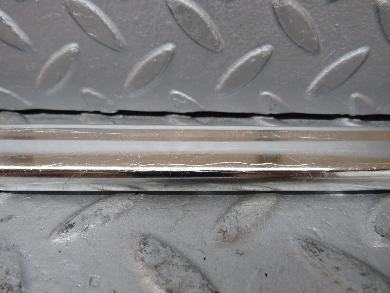 36952 Mercedes-Benz C126 420SEC Coupe Trunk Lid Handle Chrome