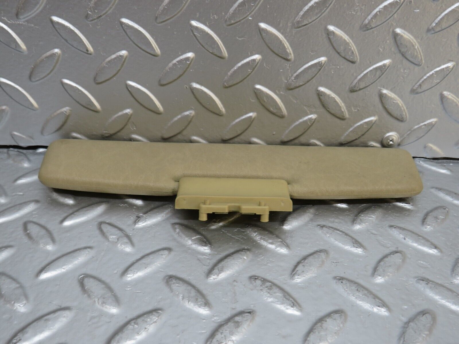 29317 Mercedes-Benz W124 230E Sun Visor Middle Beige