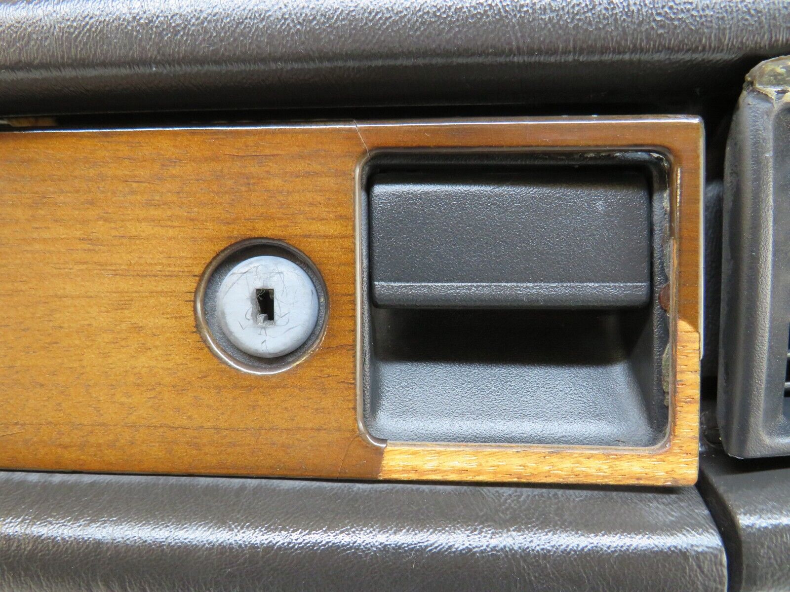 36490 Mercedes-Benz W201 190E 2.0L Dashboard Black