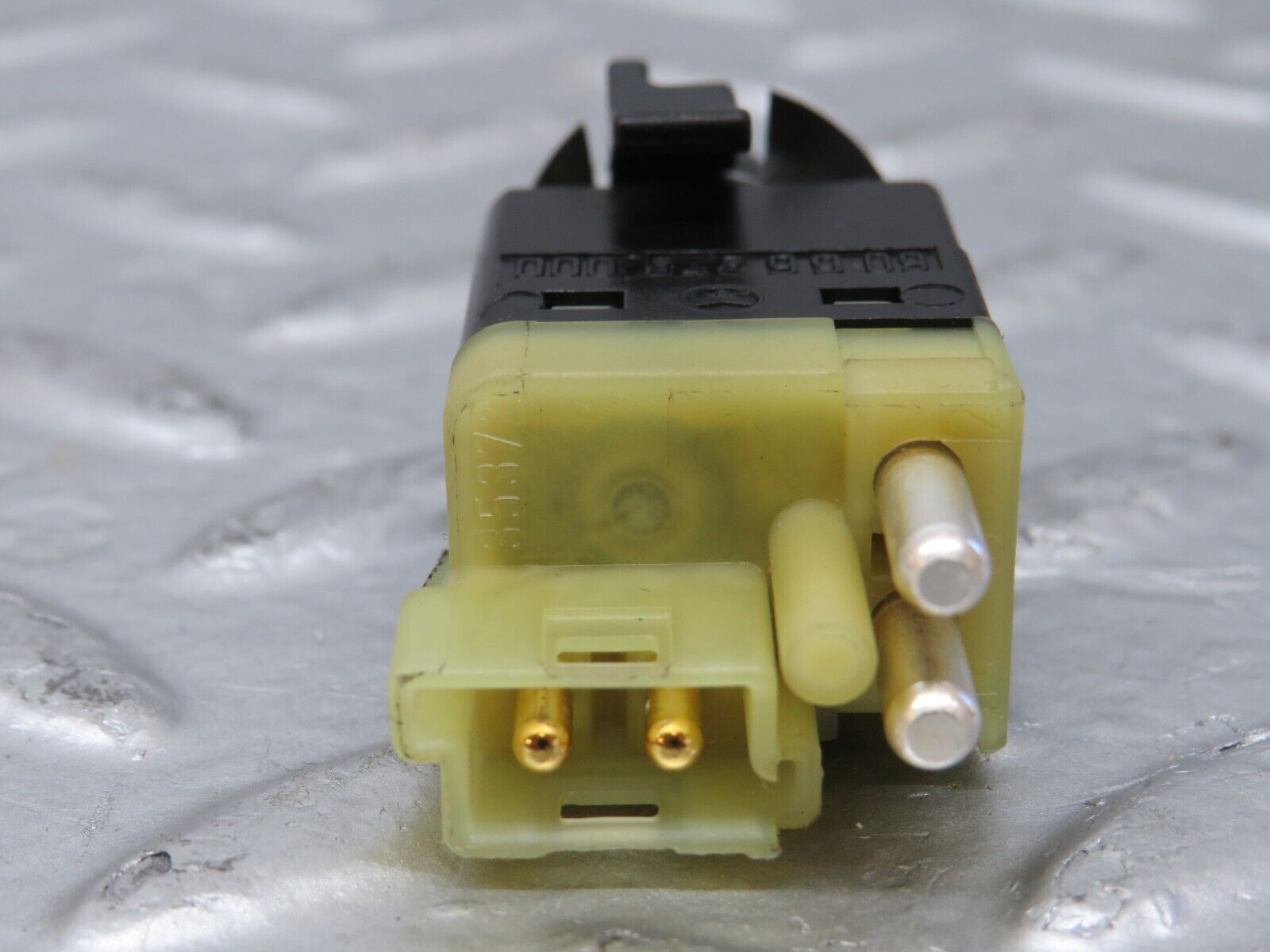 25682 Mercedes-Benz W124 280E Brake Light Switch 0005459909