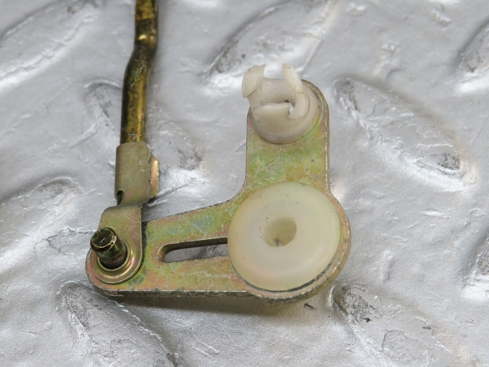 36639 Mercedes-Benz W201 190E 2.0L Rear Door Lock Knob Pair