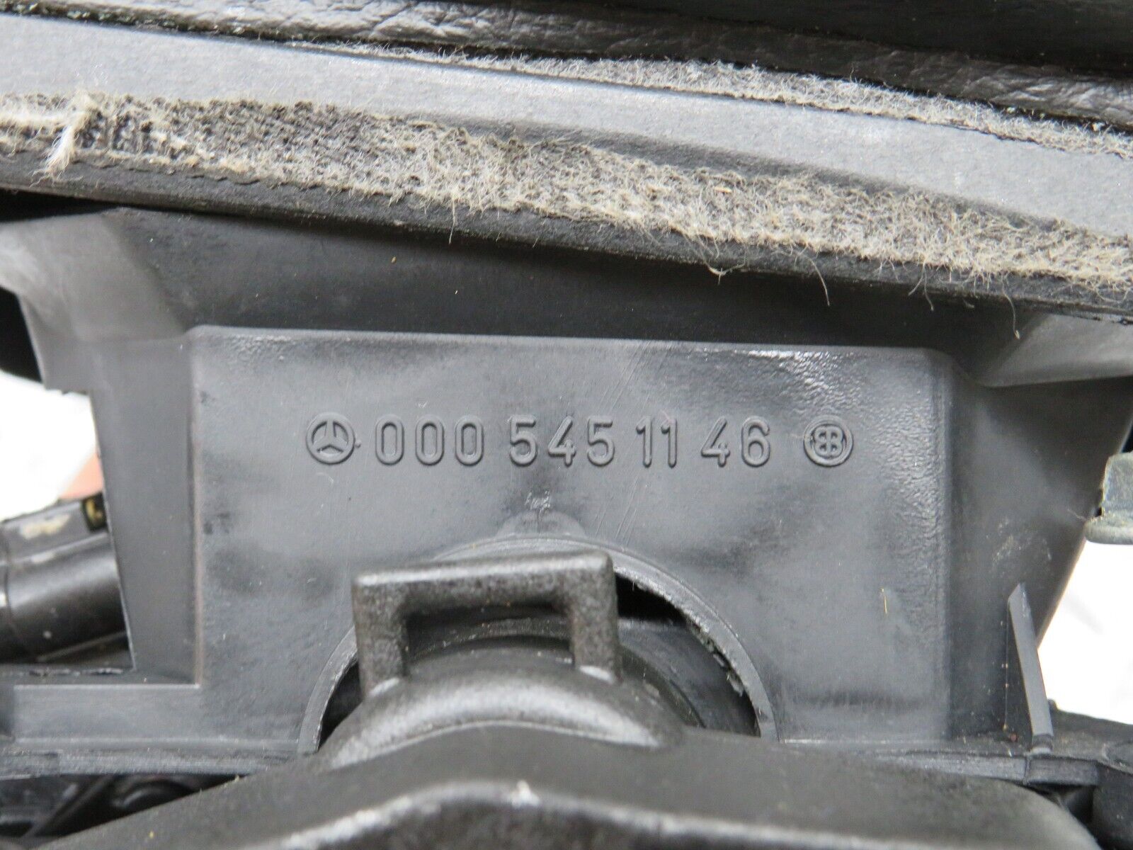 31494 Mercedes-Benz S124 220TE Manual Gear Shift Selector 5 Gear 0005451146