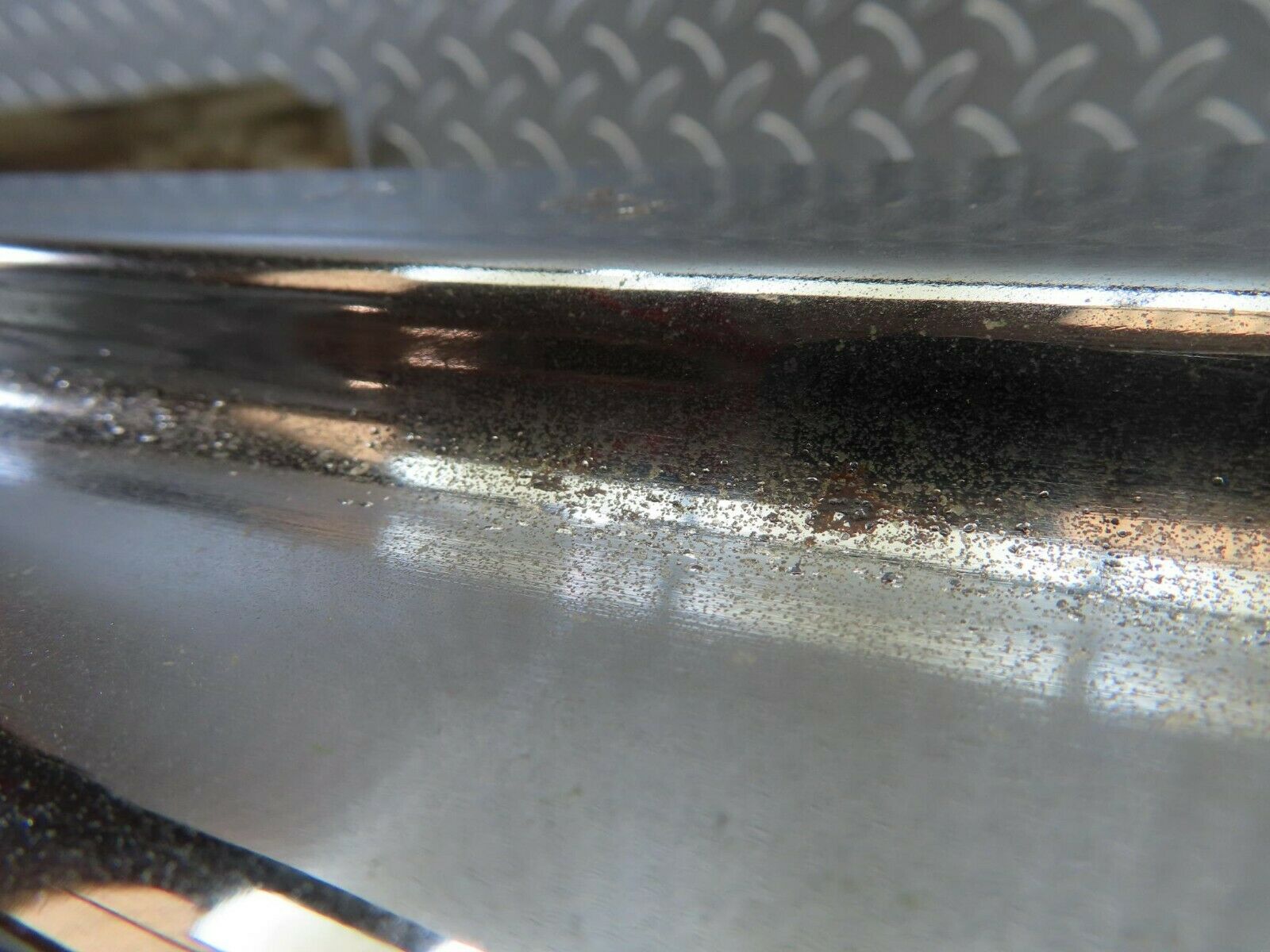 10609 Mercedes-Benz W108 Front Left Upper Bumper Corner