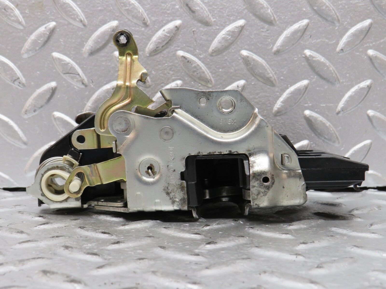 27671 Mercedes-Benz S124 300TE Wagon Rear Left Door Lock Mechanism 1248213551