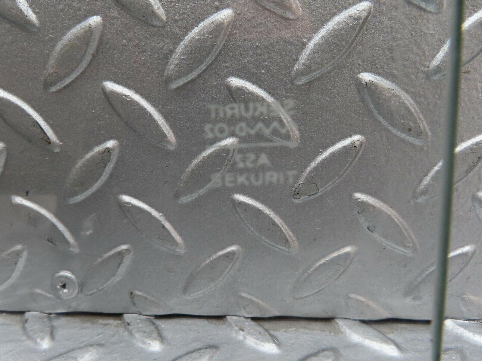 13067 Mercedes-Benz W111 220SE Rear Right Door Window Glass