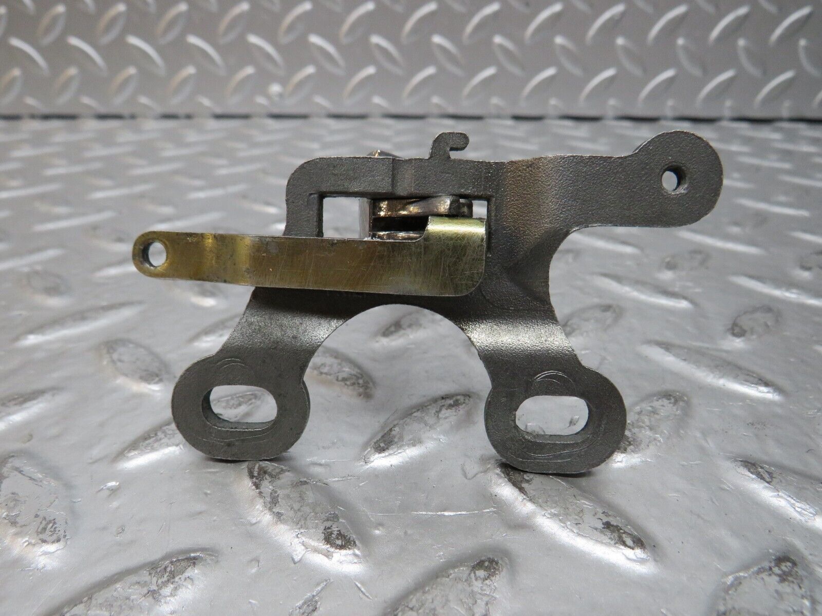 26809 Mercedes-Benz W123 240D Front Right Door Opener Door Handle Interior