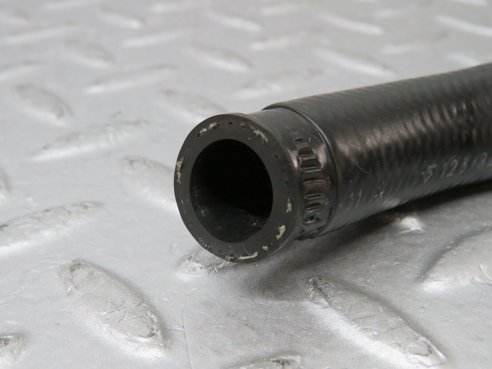 36282 Mercedes-Benz W126 420SE Heater Hose Pipe Set 1268320294 1268320394 1268321294