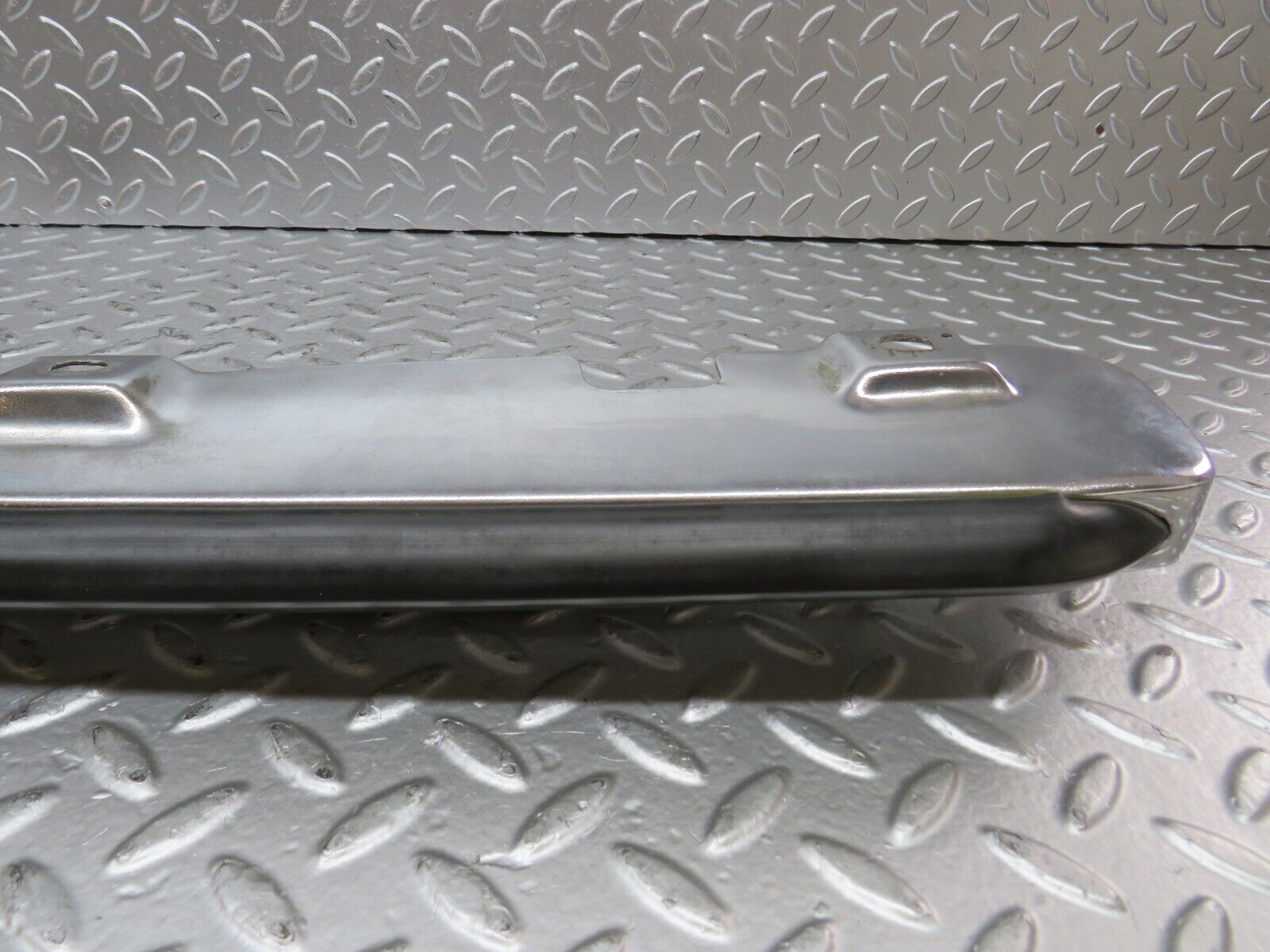 26363 Mercedes-Benz W116 450SE Front Left Upper Bumper Corner