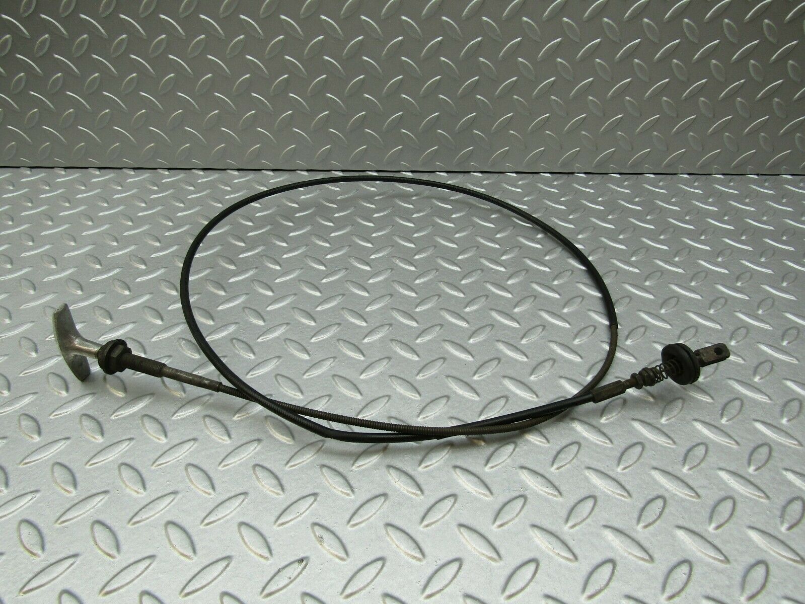 3330 Mercedes-Benz W105 PONTON Bonnet Release Cable