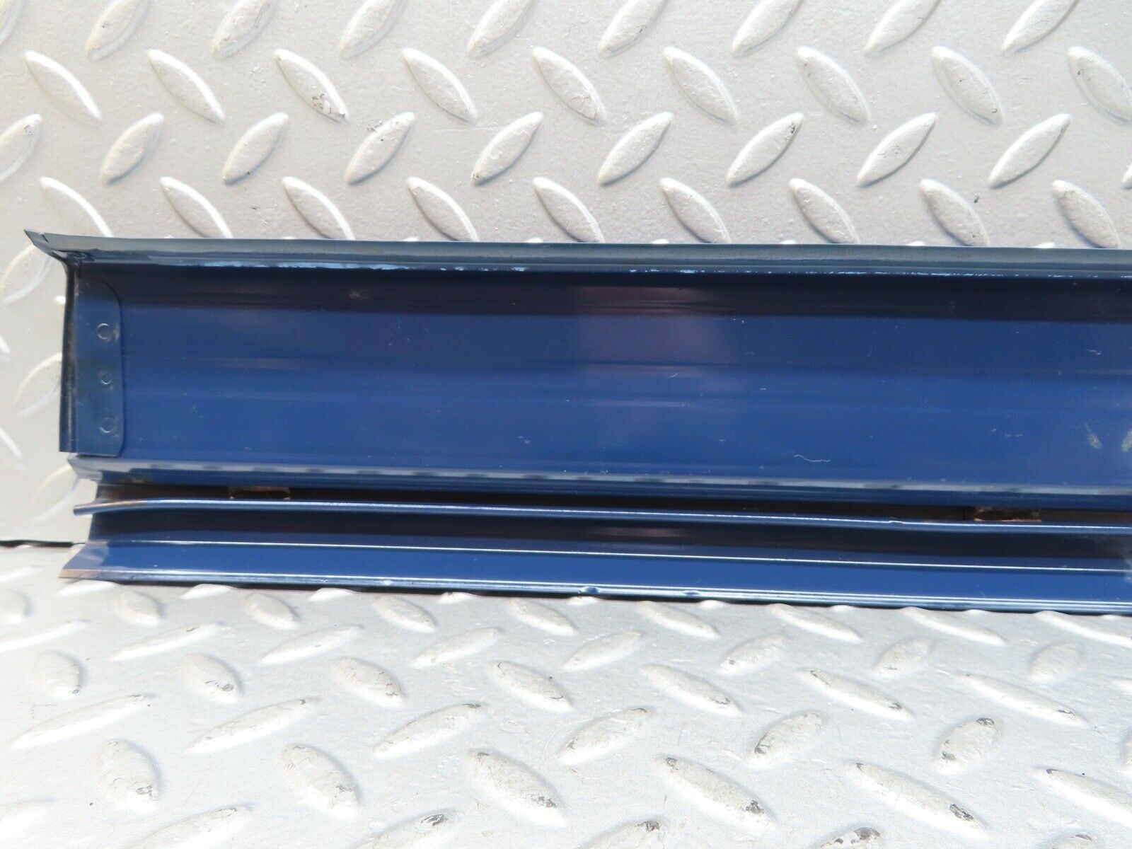 17534 Mercedes-Benz W116 450SEL Rear Left Door Sill Blue