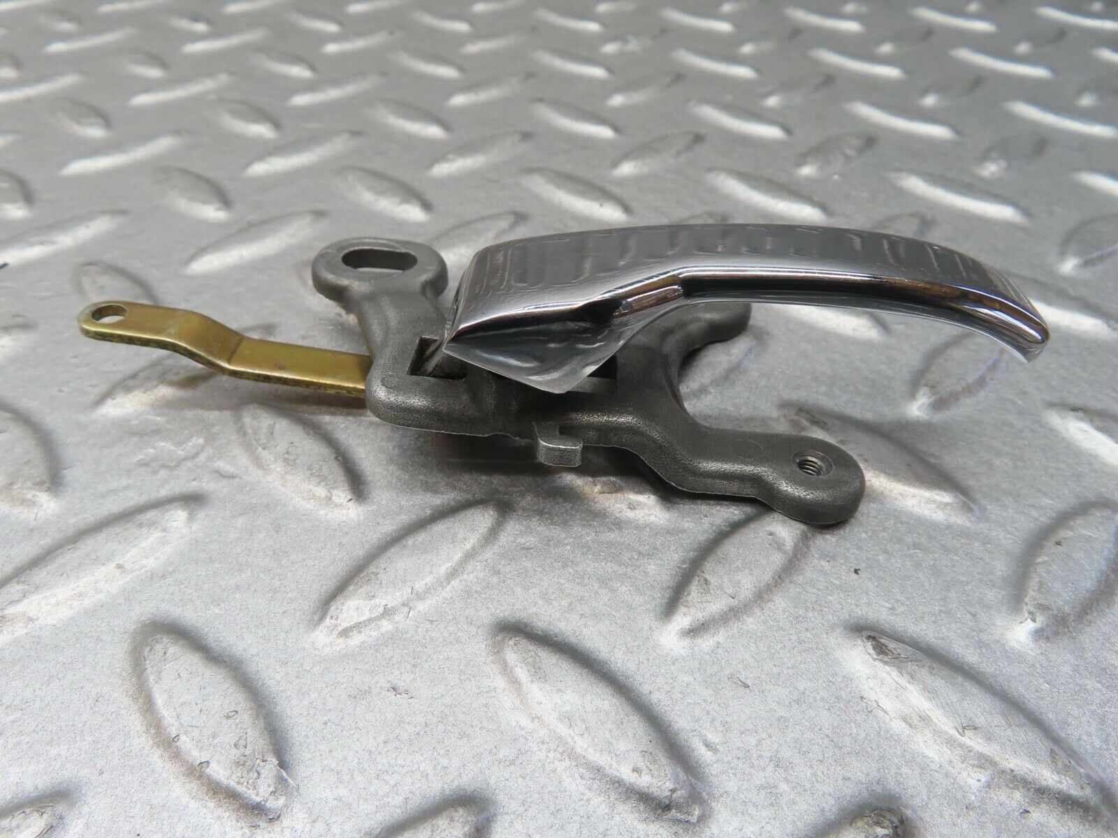 13491 Mercedes-Benz W123 200 Right Interior Door Handle 1107660419