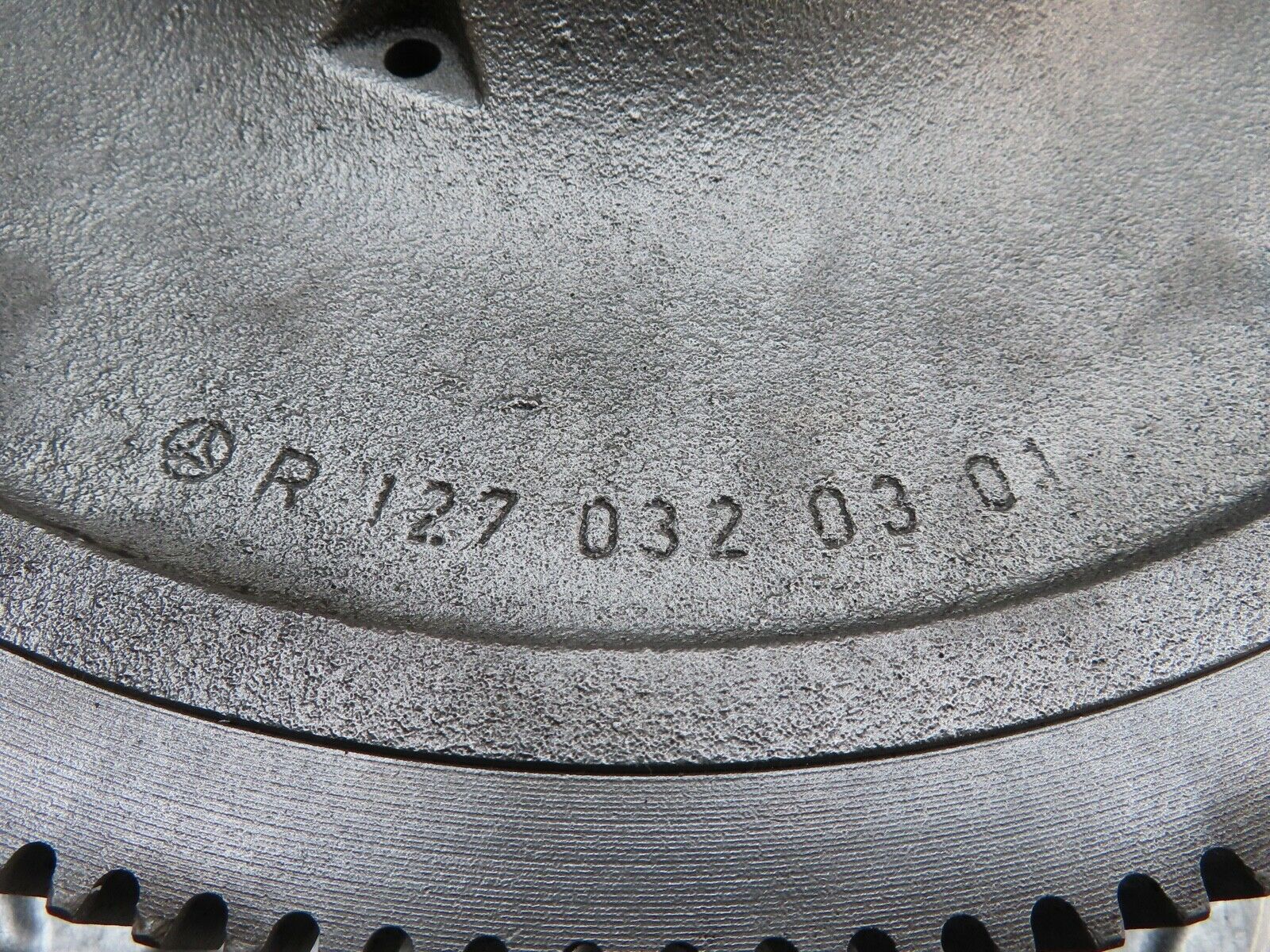 18209 Mercedes-Benz W111 220SE Coupe Flywheel Manual 1270320301