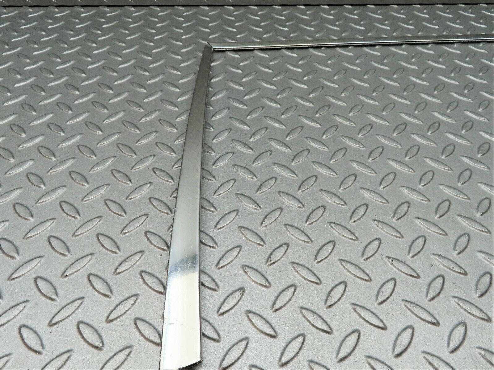 3737 Mercedes-Benz S123 200T Wagon Door Chrome Window Frame Rear Right