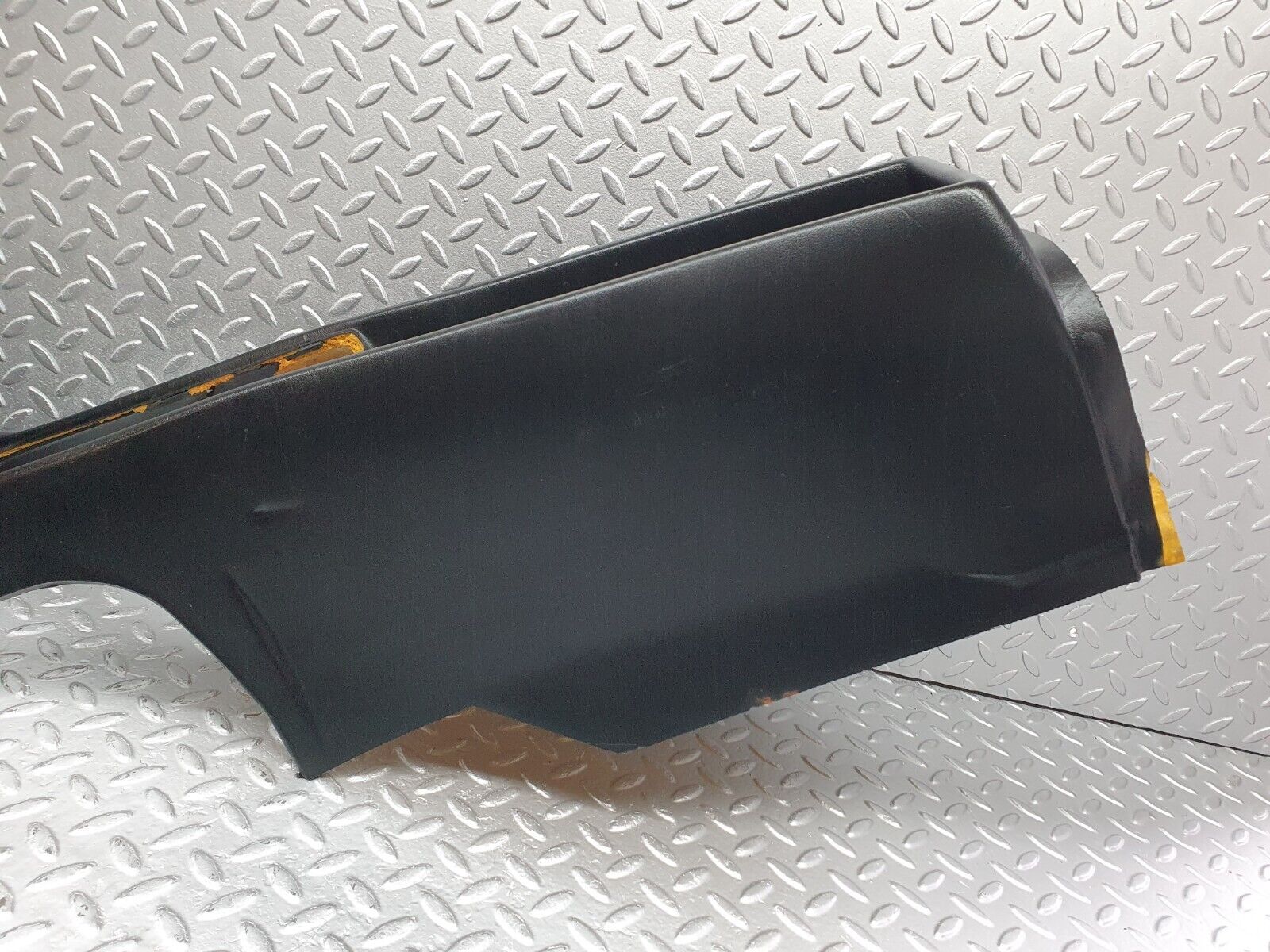 40812 Mercedes-Benz W123 300D Centre Console Black