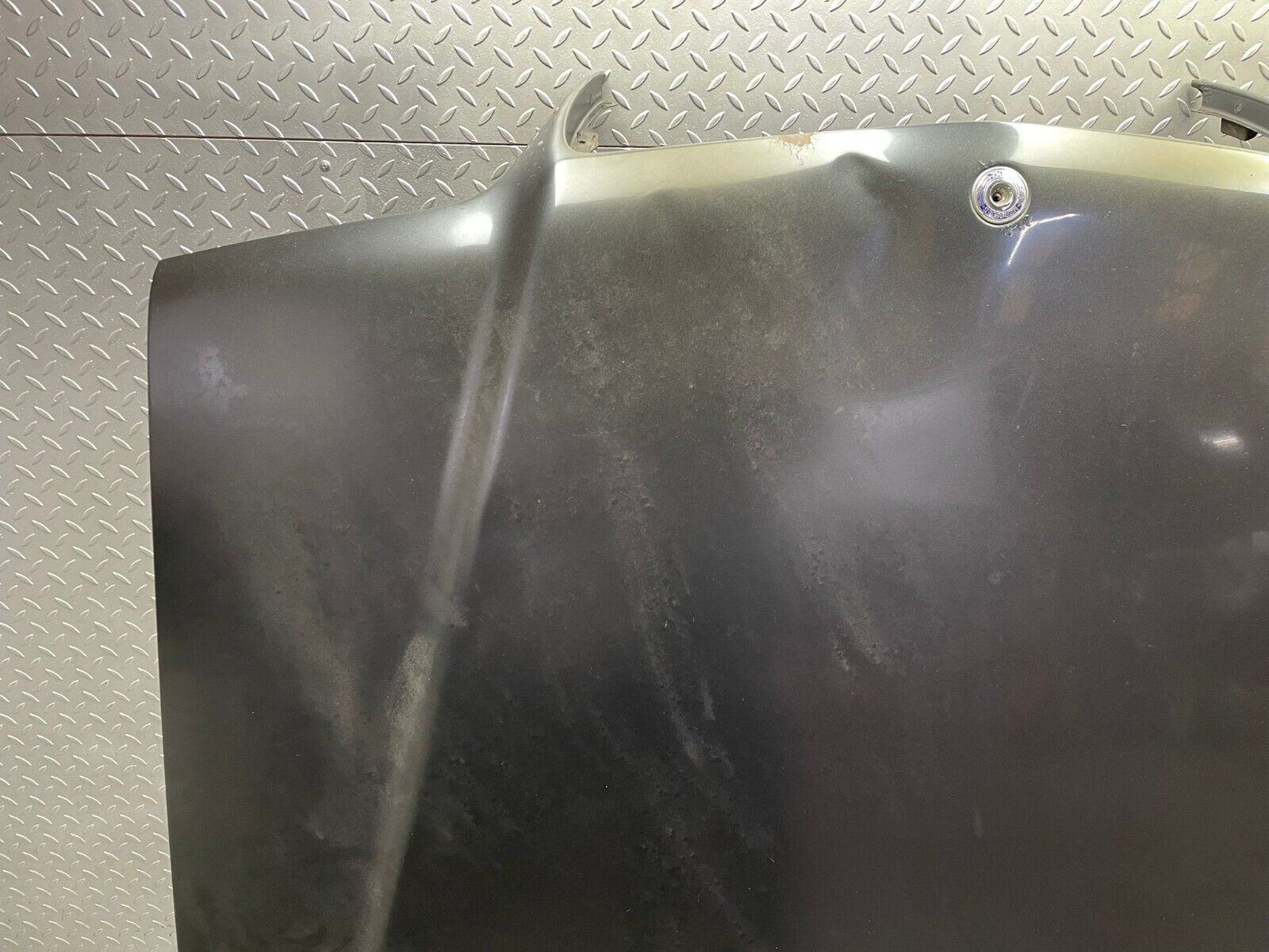 38193 Mercedes-Benz A124 320E Cabriolet Bonnet