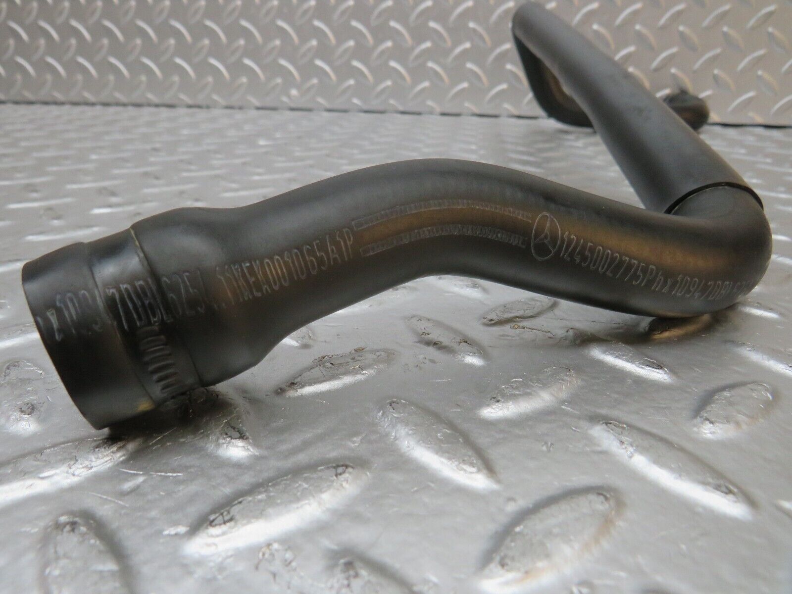 31215 Mercedes-Benz S124 220TE Wagon Radiator Hose 1245002775