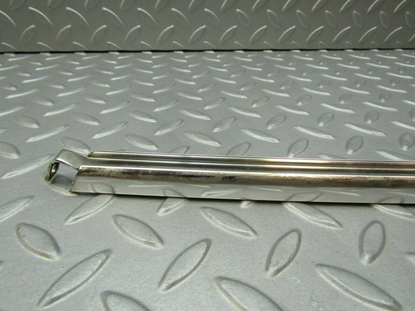 3323 Mercedes-Benz W115 220D Rear Left Chrome Window Chanel