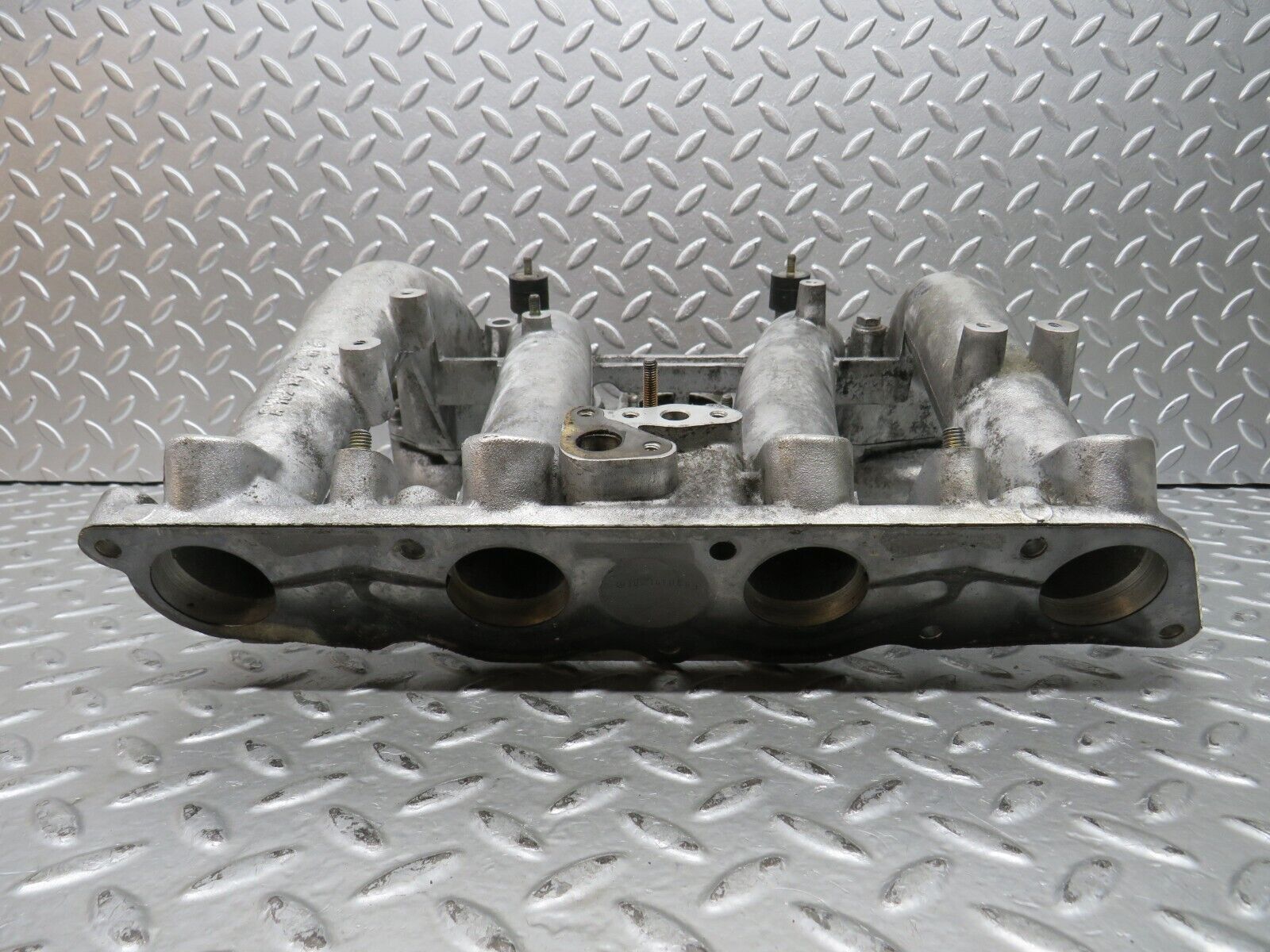 28696 Mercedes-Benz W123 230E Intake Manifold 1021410301 1021411190