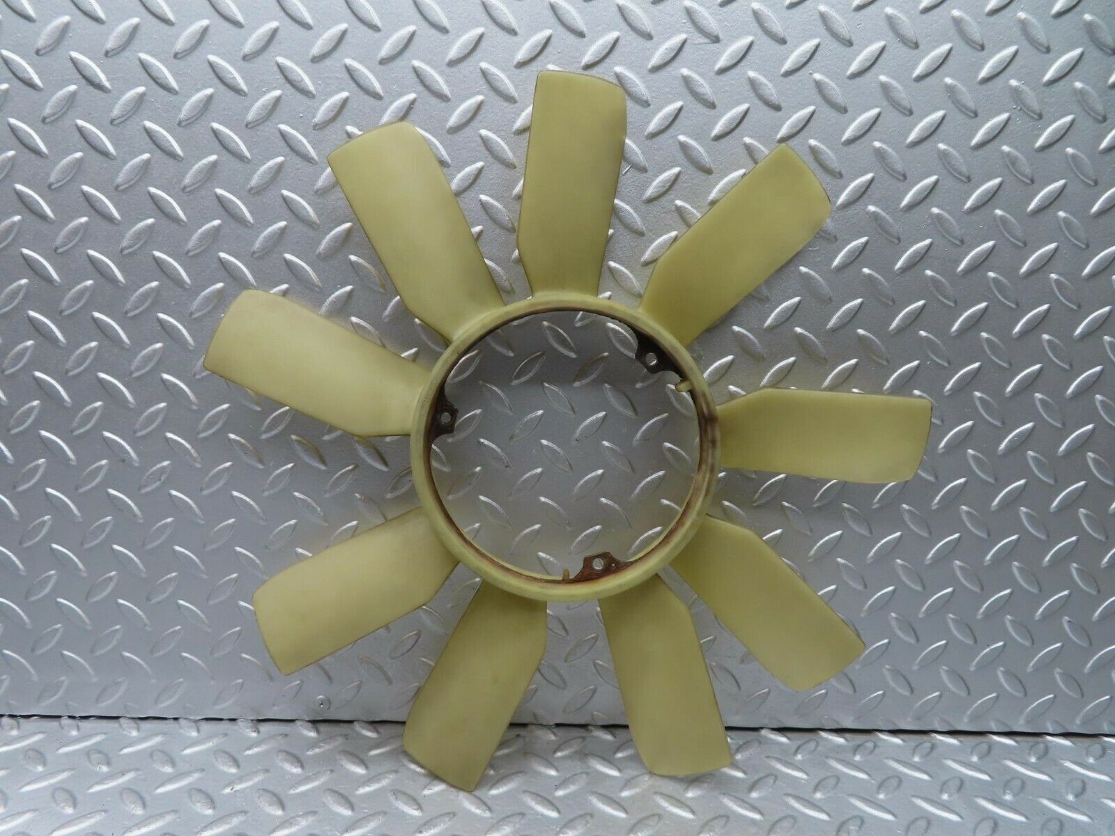 16328 Mercedes-Benz W124 260E Engine Cooling Fan 1032000423