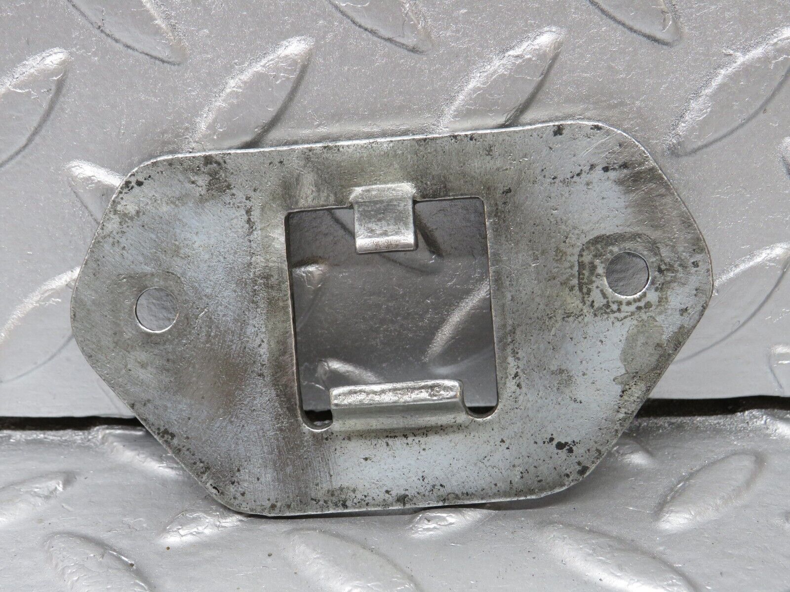 40291 Mercedes-Benz W110 230 Bonnet Lock Latch