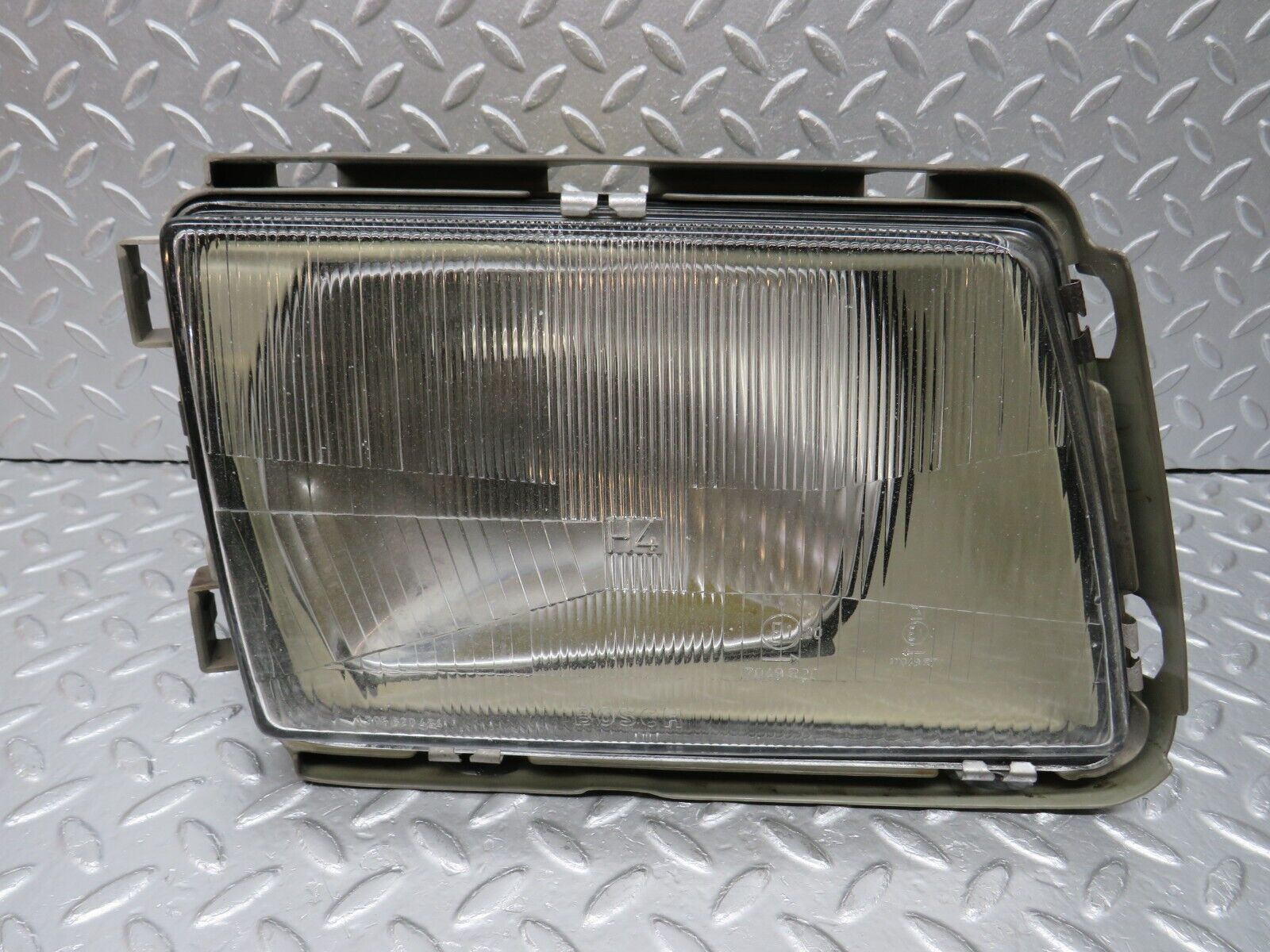 34288 Mercedes-Benz C126 380SEC Headlight Bosch Right 0301065722 1305235062