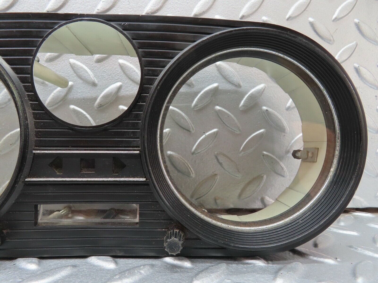 10650 Mercedes-Benz W115 Instrument Cluster Housing