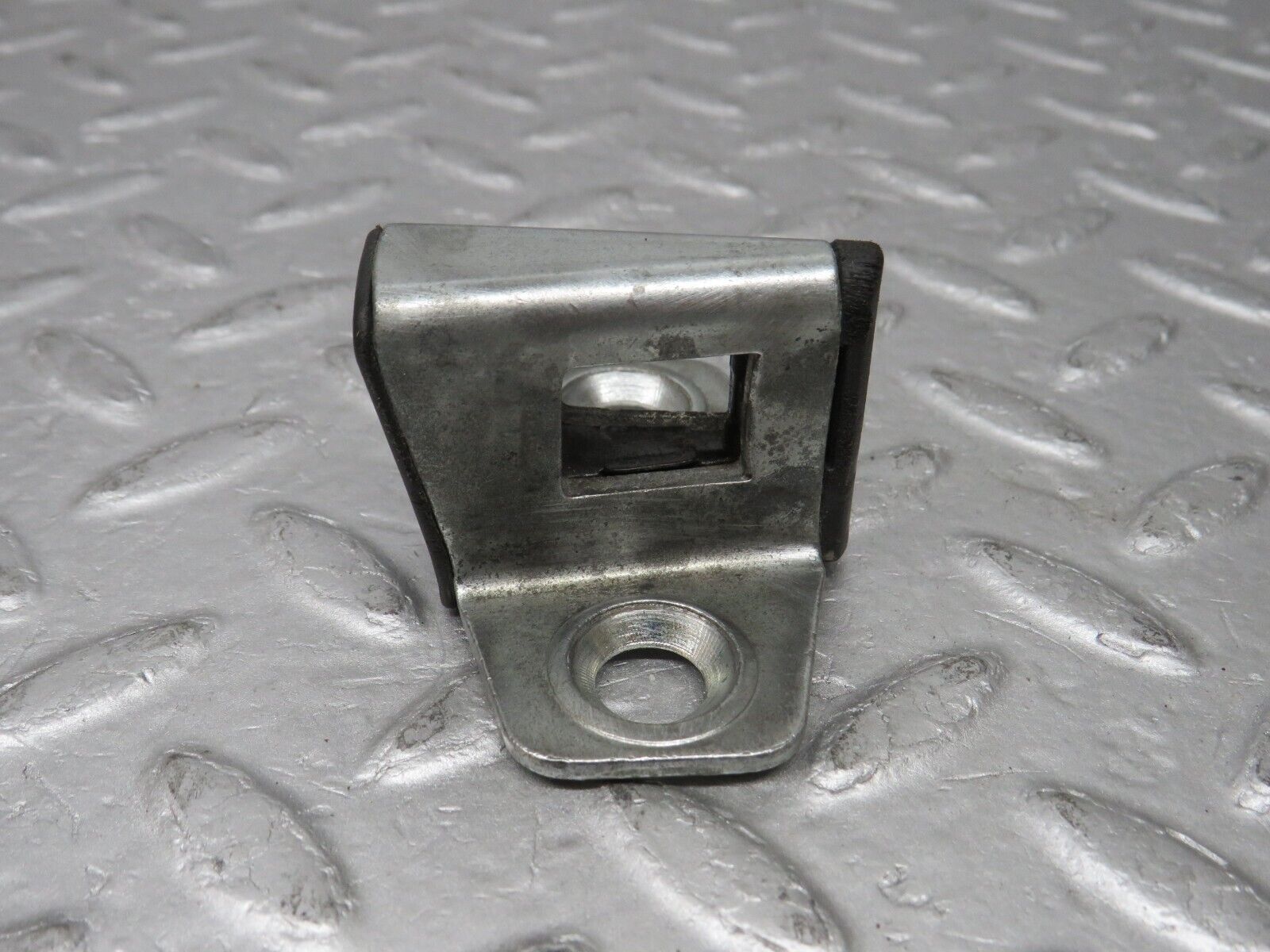 36614 Mercedes-Benz W201 190E 2.0L Door Lock Latch