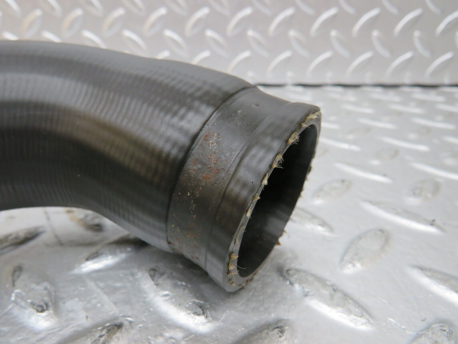 26103 Mercedes-Benz W116 450SE Radiator Hose Pipe 1165012582