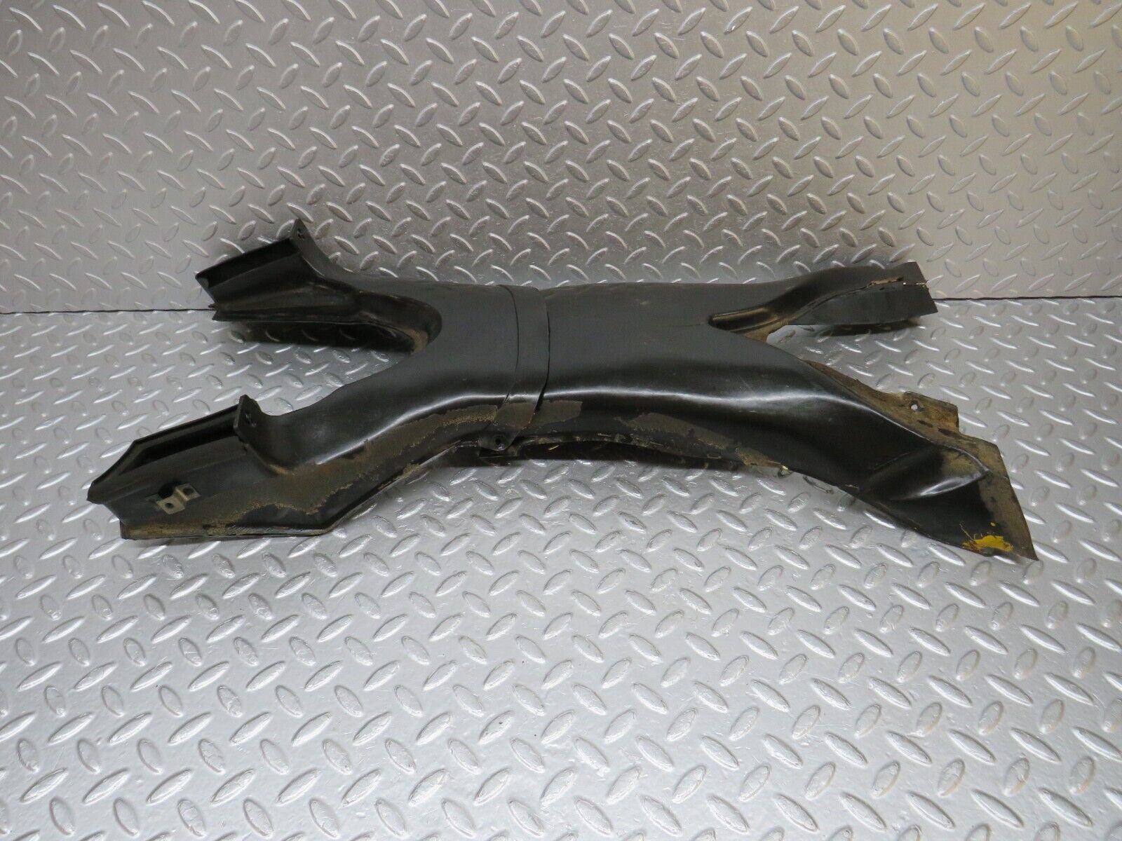 40341 Mercedes-Benz W110 230 Air Duct Vent 1108300045 1108300024