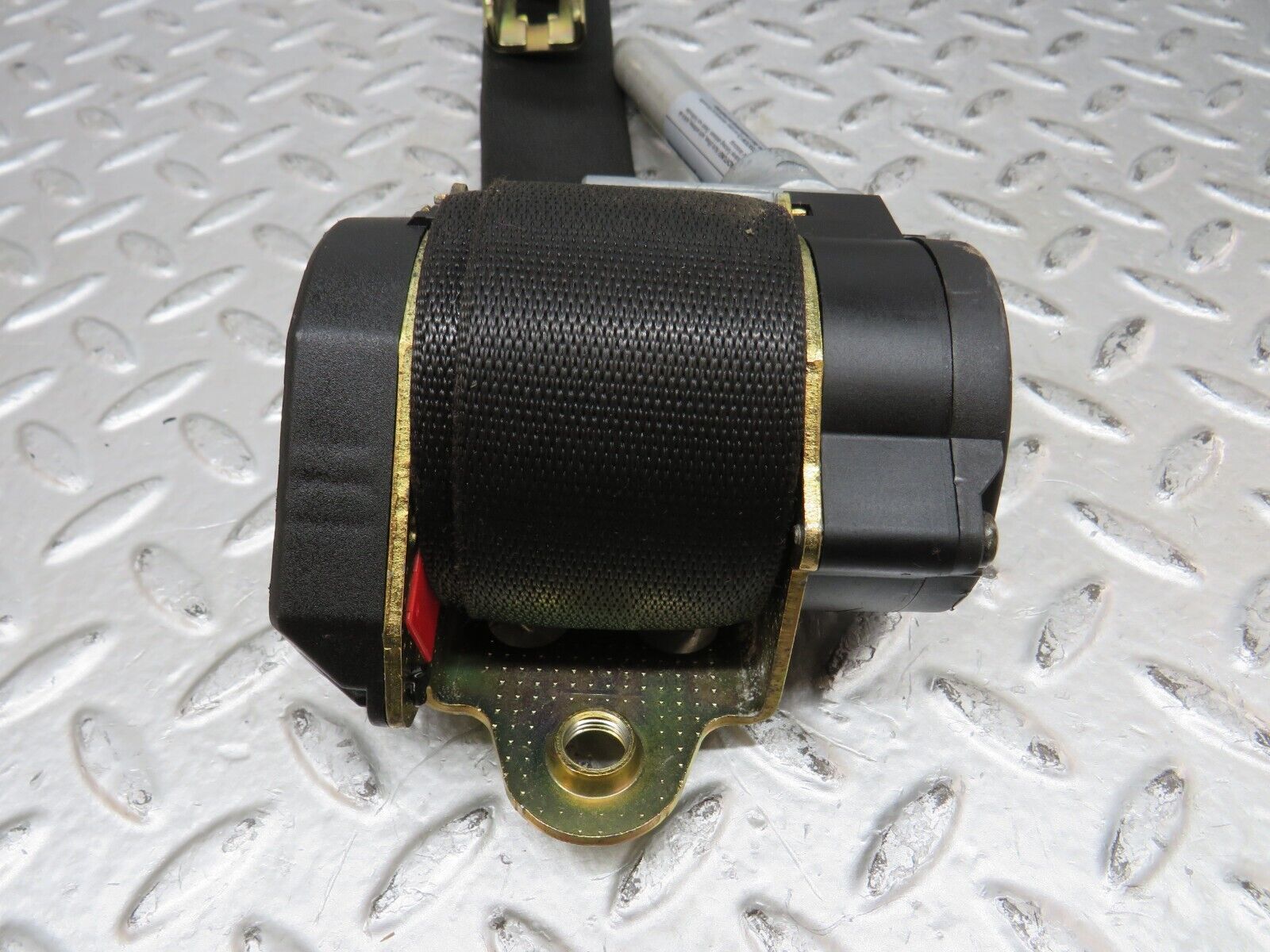 27819 Mercedes-Benz S124 300TE Wagon Seat Belt Front Left