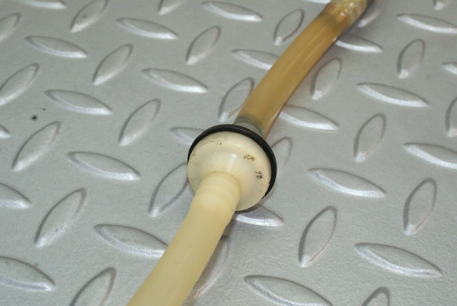 2625 Mercedes-Benz W116 350SE Oil Pipe Servo Hose