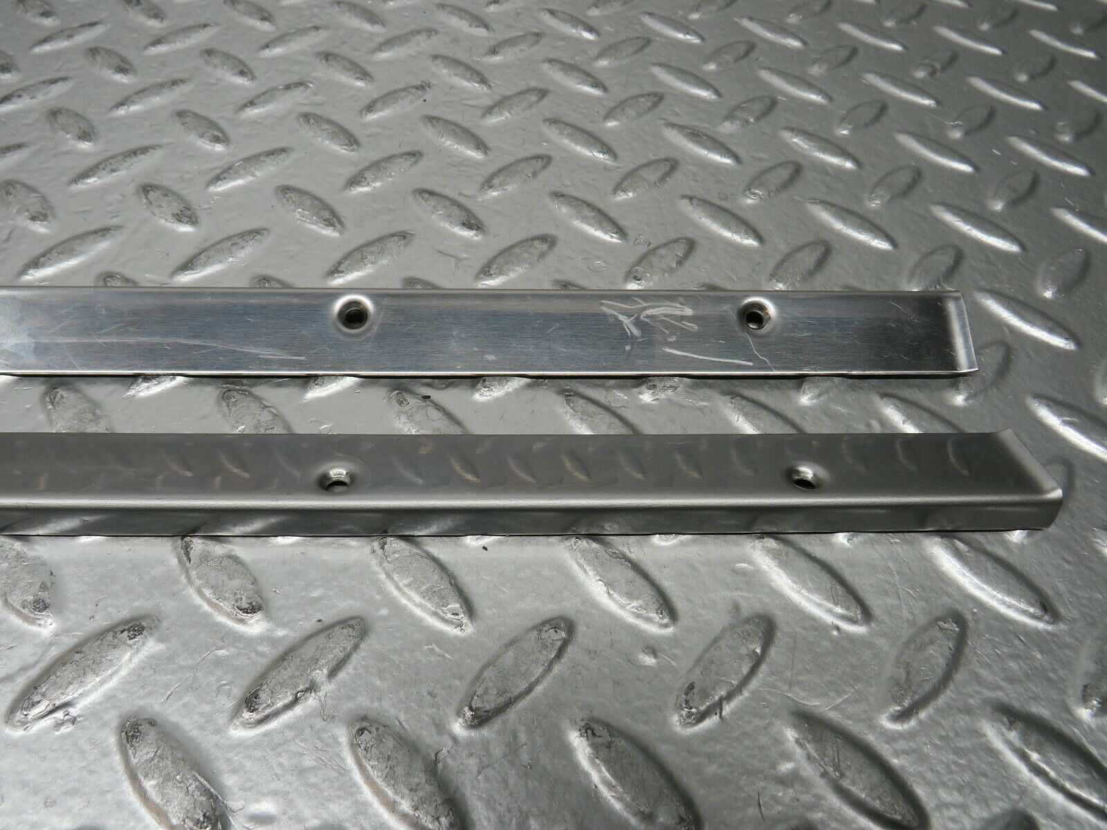 23219 Mercedes-Benz W116 350SE Sunroof Chrome Trim Set