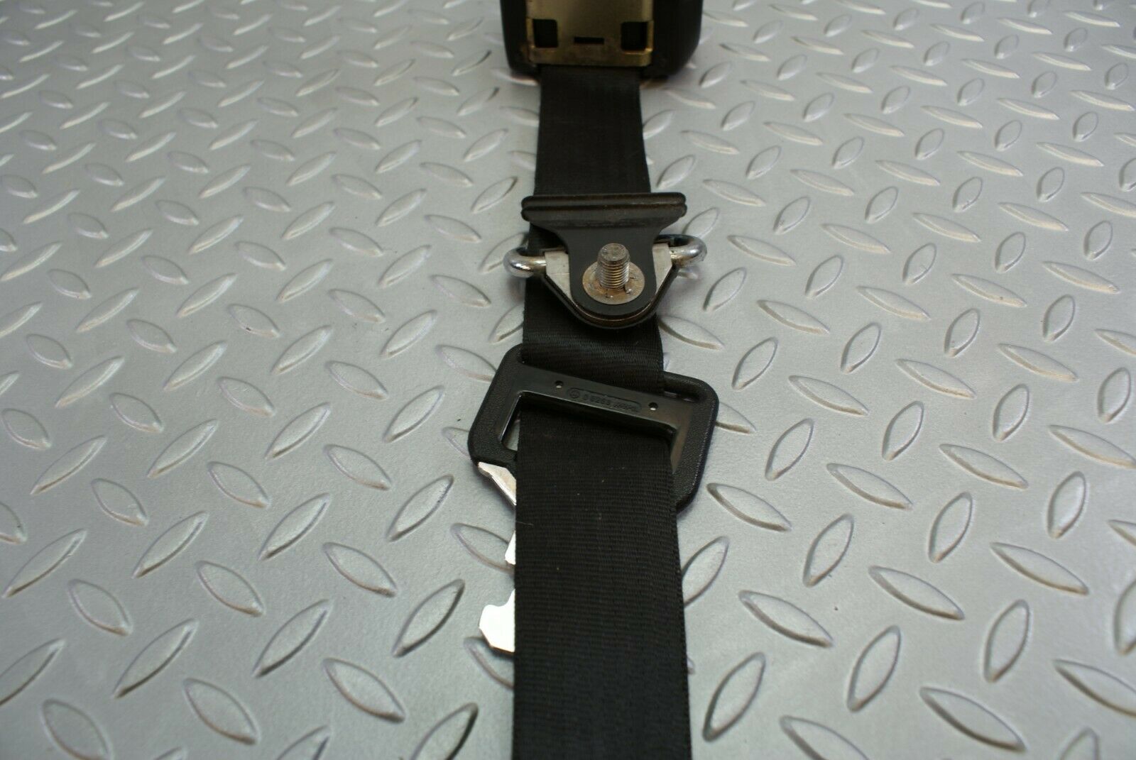 2969 Mercedes-Benz C123 280CE Coupe Rear Left Seat Belt 1238605585