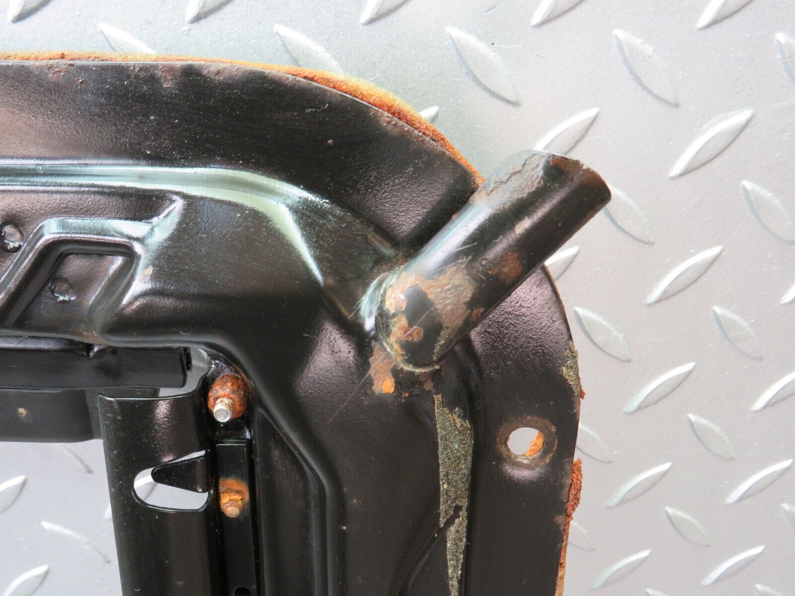 36196 Mercedes-Benz W126 420SE Power Sunroof Frame